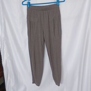 GRADE & GATHER knit fitted jogger in dark gray,  sz S